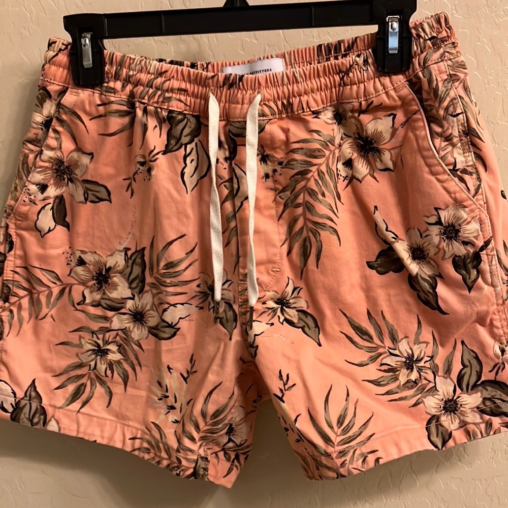 Urban Outfitters Pink Floral Short Men’s Small